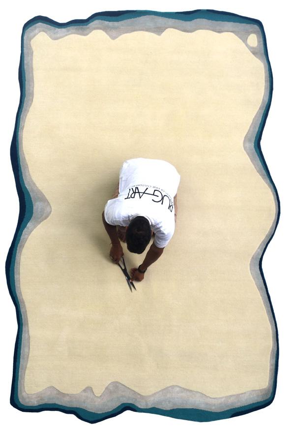 contemporary handmade irregular shape rug design with border